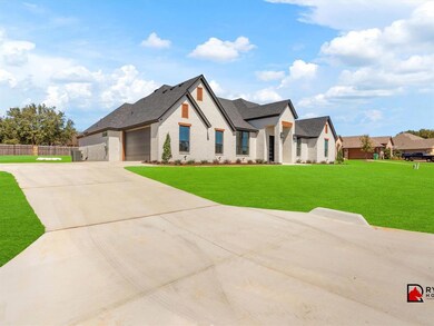 3607 Upper Lake Cir, Granbury, TX 76049 - photo 2