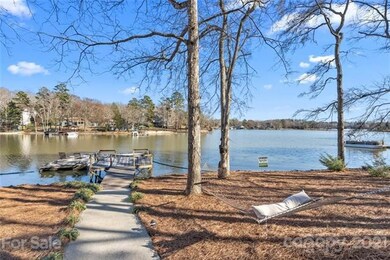 5528 Crowders Cove Ln, Clover, SC 29710 - photo 5