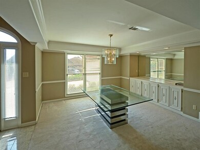 Off the greatroom is the dining room.  Note the bu