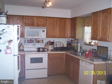 31 Cross Laurel Ct, Germantown, MD 20876 - photo 3