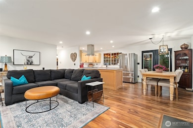 350 E Mountain View Dr, Allyn, WA 98524 - photo 4