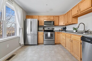 721 Mammoth Rd unit 7, Manchester, NH 03104 - photo 7