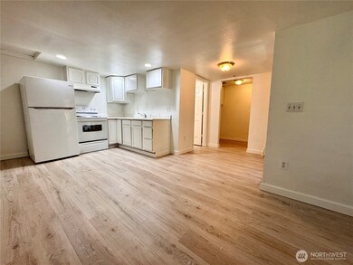 1409 W Railroad Ave unit B, Shelton, WA 98584 - photo 4