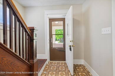 06-1139-Bensch-St-Lansing-MI-48912-Windo