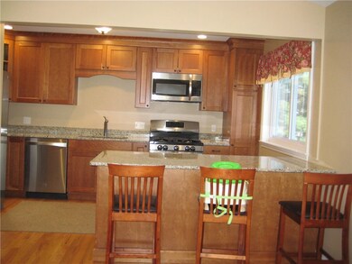 404 Chatham Cir, Warwick, RI 02886 - photo 5