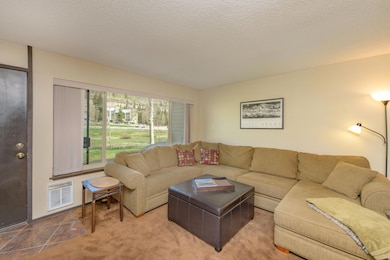 Living Rm