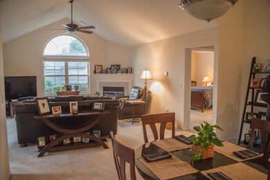 Listing (8 of 11)