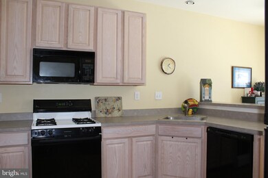 145 W Foxchase Ln unit 71, Glen Mills, PA 19342 - photo 7