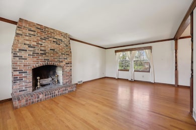 6-web-or-mls-W James Ave-0705-006