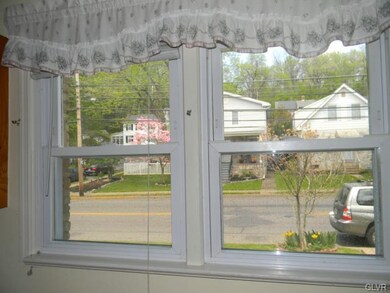 832 W Lafayette St, Easton, PA 18042 - photo 7