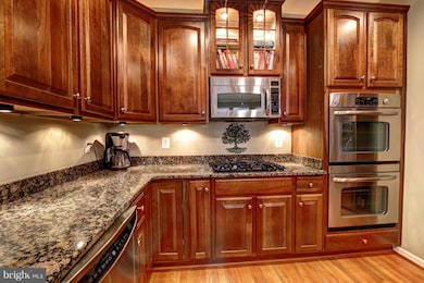 25366 Peaceful Terrace, Aldie, VA 20105 - photo 5