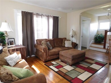 25 Dixwell Ave, Cranston, RI 02910 - photo 3