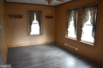 409 Walnut St, West Reading, PA 19611 - photo 6