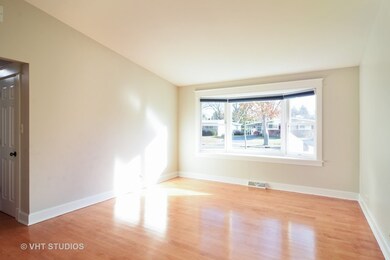 3907 Raven Ln, Rolling Meadows, IL 60008 - photo 2