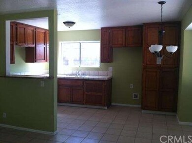 14295 Montecito Dr, Victorville, CA 92395 - photo 6