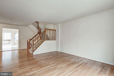 1604 Oak Spring Way, Reston, VA 20190 - photo 5