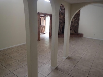 1516 Charles Owens Dr, El Paso, TX 79936 - photo 5