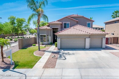 741 W Locust Dr - MLS-2