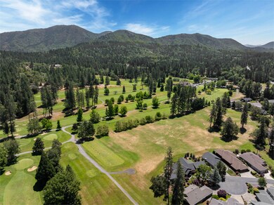 223 Twisted Pines Dr, Grants Pass, OR 97527 - photo 2