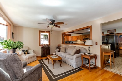 12 Wadsworth Ave, Smithfield, RI 02917 - photo 6