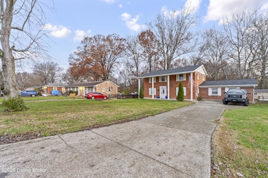 3205 Rosewedge Way, Louisville, KY 40216 - photo 2