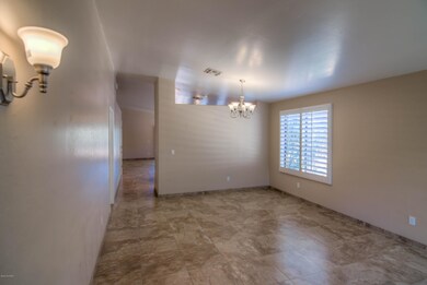 5 Living Room photo a