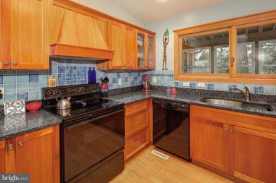 418 Holly Dr, Annapolis, MD 21403 - photo 7