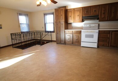 191 West St, Ludlow, MA 01056 - photo 4