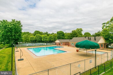 8112 K Colony Point Rd unit 233, Springfield, VA 22152 - photo 7