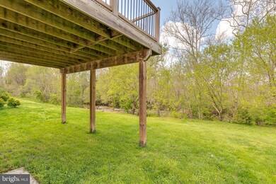 327 Scarboro Dr, Bunker Hill, WV 25413 - photo 7