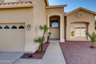 3-987288257-04 Exterior Front Entry