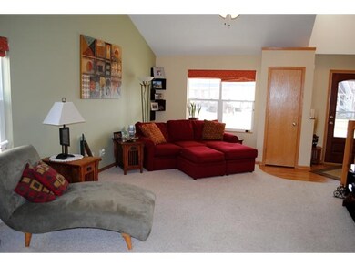 5224 Teaberry Ln, Fitchburg, WI 53711 - photo 2
