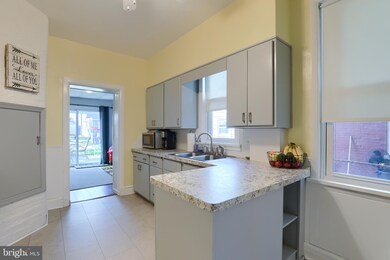 156 S 8th St, Columbia, PA 17512 - photo 4