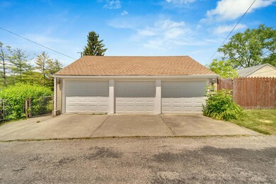 3 Car Garage!