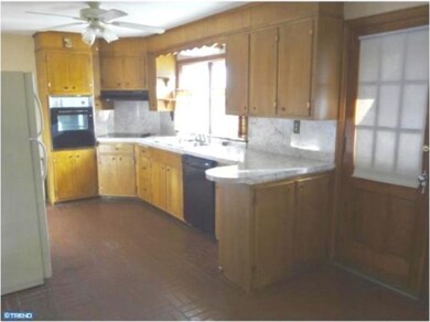 15 Vincent Rd, Phoenixville, PA 19460 - photo 6