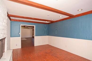 Breakfast Room