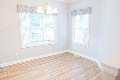 6102 McNaughten Grove Ln, Columbus, OH 43213 - photo 3