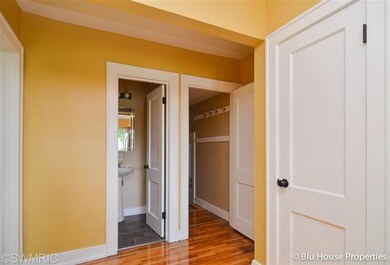 736 Dorroll St NE, Grand Rapids, MI 49505 - photo 2