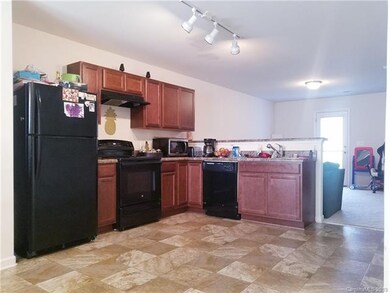 812 Ranchero St, Statesville, NC 28677 - photo 4