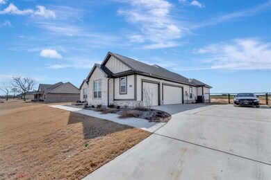 1256 County Road 4797, Springtown, TX 76082 - photo 3