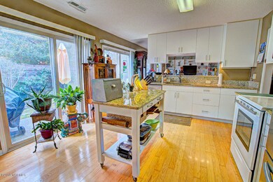 Kitchen_01