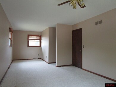 Walk in closet