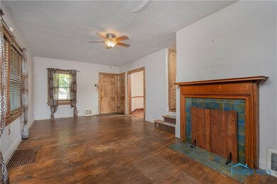 2255 Charlestown Ave, Toledo, OH 43613 - photo 5