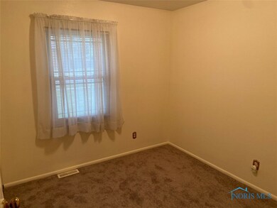 873 Maple Ln, Waterville, OH 43566 - photo 4