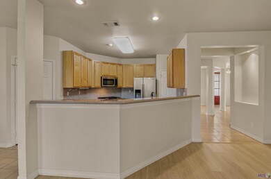 9144 Kanawha Ct, Denham Springs, LA 70726 - photo 7