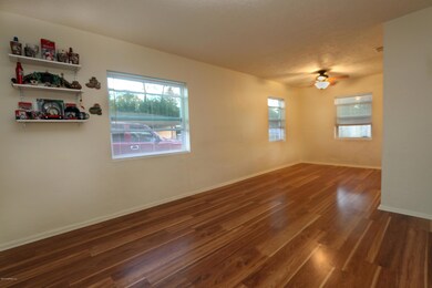 578 Sapelo Rd, Jacksonville, FL 32216 - photo 4