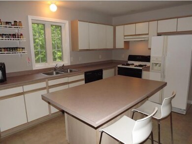 43 Laurel Crest Dr, Brookline, NH 03033 - photo 3