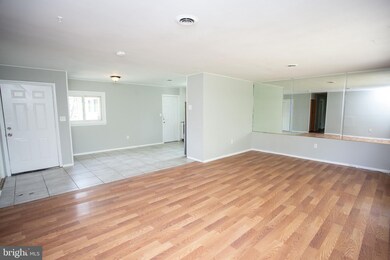 17 Snowdon Ln, Willingboro, NJ 08046 - photo 5