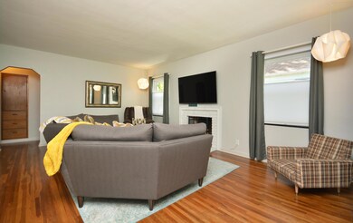 225 E Royal Forest Blvd, Columbus, OH 43214 - photo 2