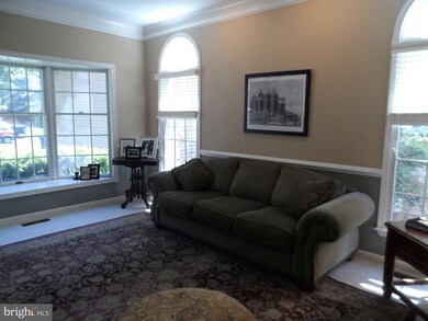 3700 Millpond Ct, Fairfax, VA 22033 - photo 5